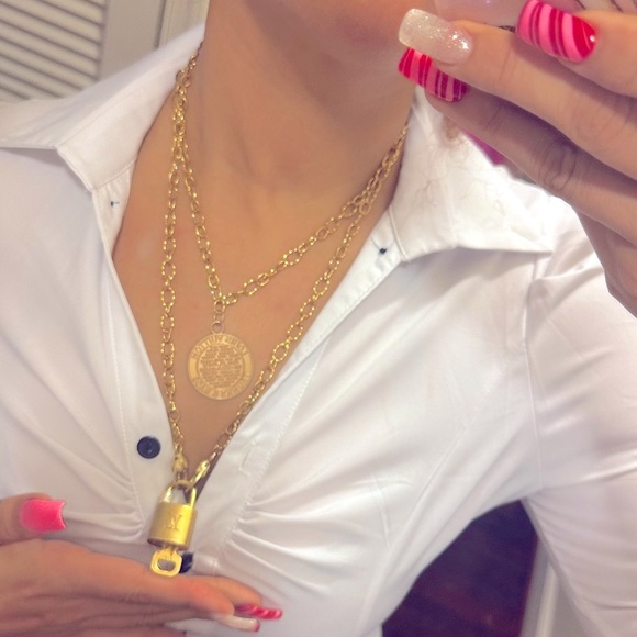 Louis Vuitton LV Padlock and Key on a Stainless Steel Gold Necklace Authentic - Picture 8 of 16